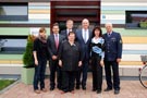 Mit Ministerpräsident Dietmar Woidke vor der Kita Nuthewichtel
